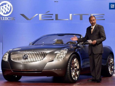 Buick Velite Concept 2004 mouse pad