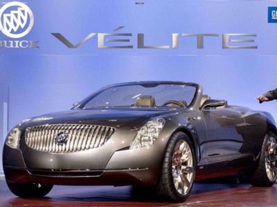 Buick Velite Concept 2004 Mouse Pad 524301