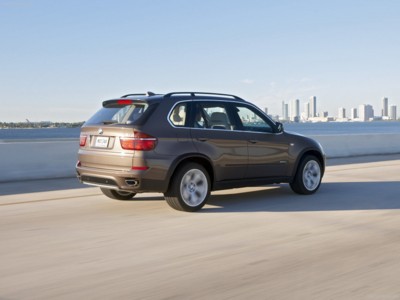 BMW X5 2011 calendar