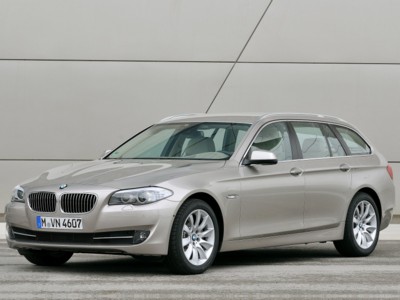 BMW 5-Series Touring 2011 canvas poster