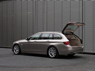 BMW 5-Series Touring 2011 canvas poster