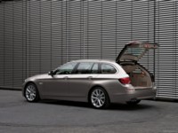 BMW 5-Series Touring 2011 puzzle 525078