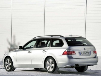 BMW 530xi Touring 2005 Poster with Hanger