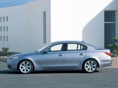 BMW 530i 2004 canvas poster