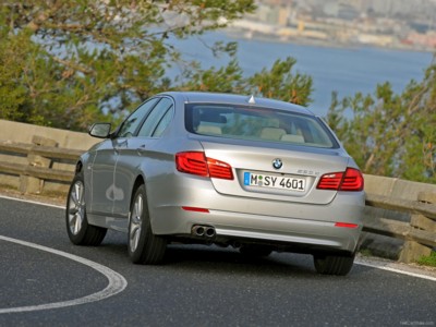 BMW 5-Series 2011 Poster 525571