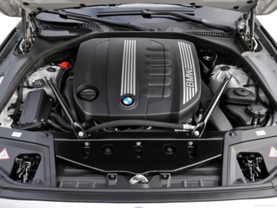 BMW 5-Series 2011 Poster 525811
