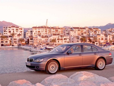 BMW 750i 2006 tote bag