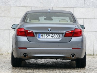 BMW 5-Series 2011 Poster 525947