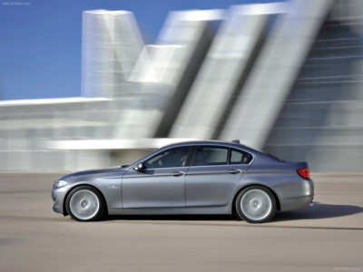 BMW 5-Series 2011 Poster 525968