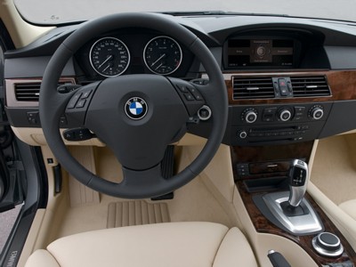 BMW 5-Series 2008 hoodie