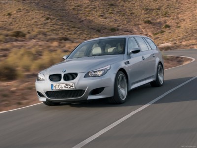 BMW M5 Touring 2008 canvas poster