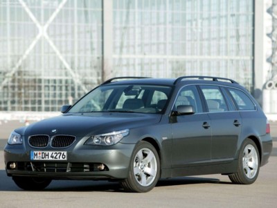BMW 545i Touring 2005 canvas poster