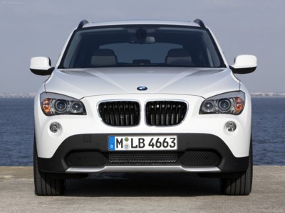 BMW X1 2010 Mouse Pad 526478
