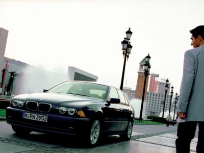 BMW 5 Series 2001 hoodie