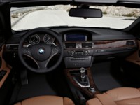 BMW 3-Series Convertible 2011 hoodie #526652