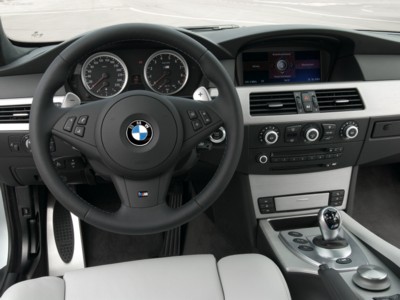 BMW M5 Touring 2008 stickers 526737