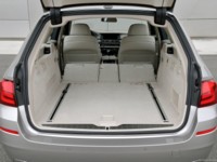 BMW 5-Series Touring 2011 puzzle 527096