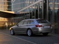 BMW 5-Series Touring 2011 Poster 527235