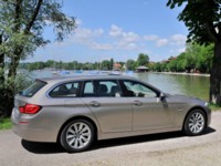 BMW 5-Series Touring 2011 Poster 527455