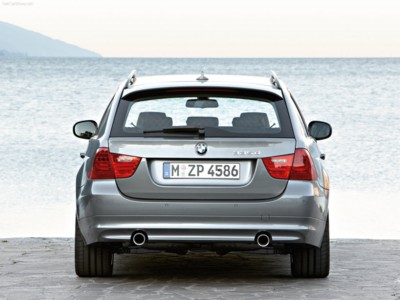 BMW 3-Series Touring 2009 Poster 527696