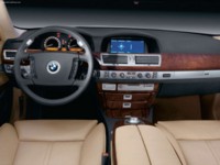 BMW 7 Series 2002 Mouse Pad 528303