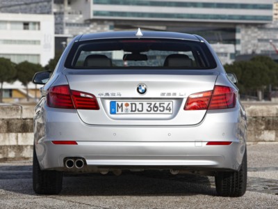 BMW 5-Series Long-Wheelbase 2011 stickers 528733