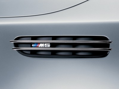 BMW M5 2005 stickers 529059