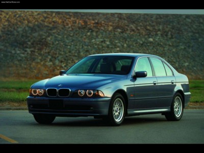 BMW 525i 2001 tote bag