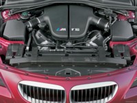 BMW M6 2005 Longsleeve T-shirt #529230