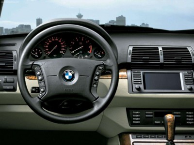 BMW X5 4.4i 2004 stickers 529296