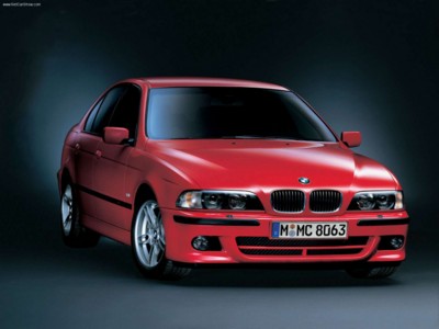 BMW 540i M Sportpaket 2001 tote bag