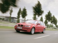 BMW 3-Series Touring 2002 Poster 529390
