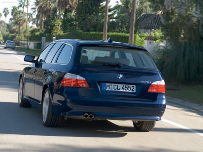 BMW 5-Series Touring 2008 Poster 529447