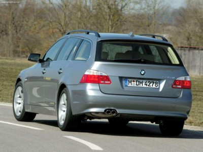 BMW 530d Touring 2005 Poster 529499
