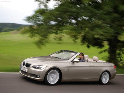 BMW 335i Convertible 2007 Poster 529548