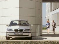 BMW 3-Series 2002 Poster 529892