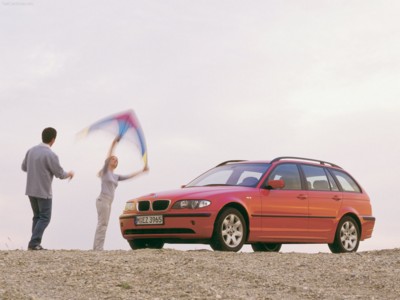 BMW 3-Series Touring 2002 Poster 529897