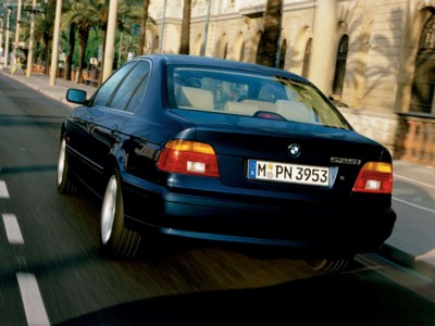 BMW 5 Series 2001 Poster 530064