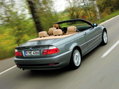 BMW 320Cd Convertible 2004 puzzle 530327