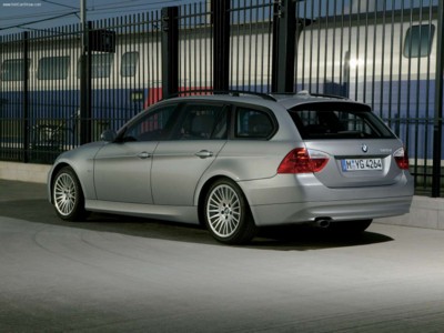 BMW 320d Touring 2006 Poster 530434
