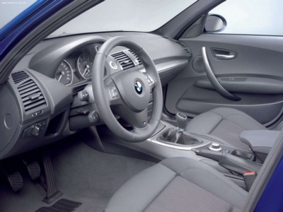 BMW 130i M-Package 2005 Mouse Pad 530712