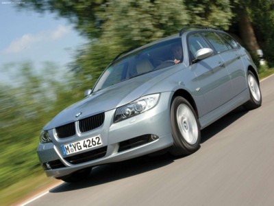 BMW 320d Touring 2006 Poster 530814
