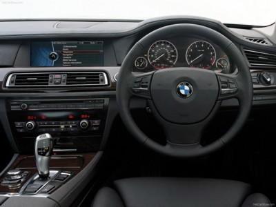 BMW 7-Series UK Version 2009 Poster 530876