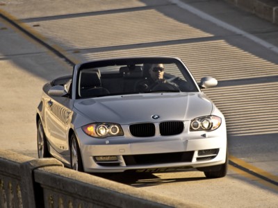 BMW 128i Convertible 2008 Poster 530912