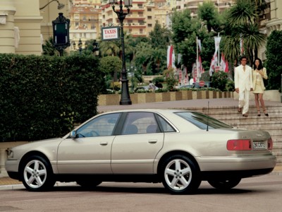 Audi A8 1998 tote bag