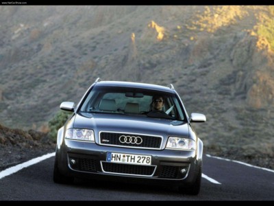 Audi RS6 Avant 2002 metal framed poster