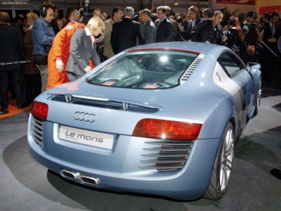 Audi Le Mans quattro Concept 2003 tote bag
