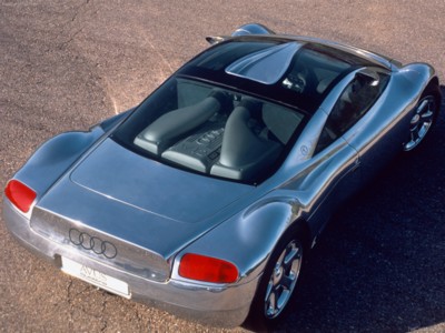 Audi Avus quattro Concept 1991 tote bag