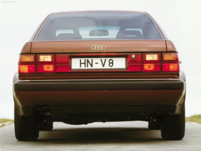 Audi V8 1988 tote bag