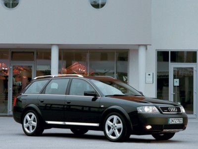 Audi allroad quattro 4.2 2002 Poster with Hanger